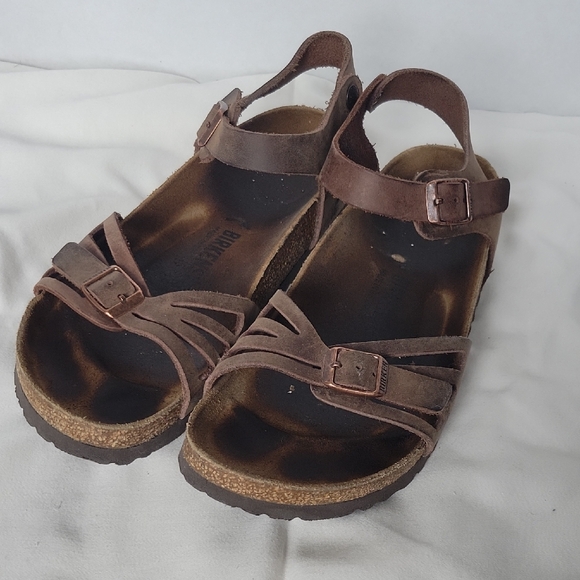 Birkenstock Shoes - Birkenstock Women's Bali Oiled Leather Habana Sandals Size EU 39